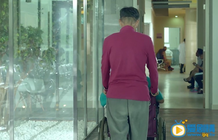 嘿老头剧情介绍 《嘿，老头！》高清剧照   