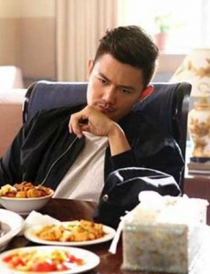 那年青春我们正好郭海兵为什么要偷录肖小军的话？郭海兵这样做的目的？