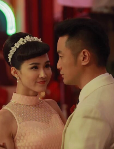 《我的爱情撞上了战争》方元为什么和芳菲在一起了？他不是喜欢陈如歌吗？