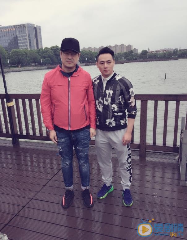 玫瑰与饼干片场照