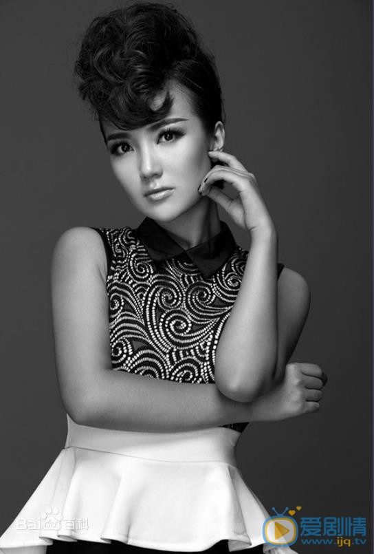 杜沁怡时尚写真 - 明星库 | 爱剧情
