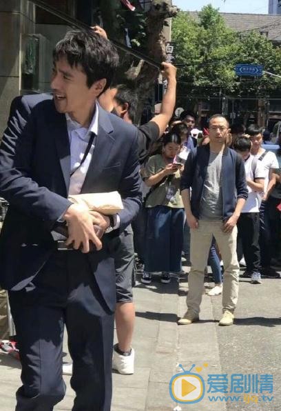 平凡的荣耀剧情介绍(1-42集大结局)