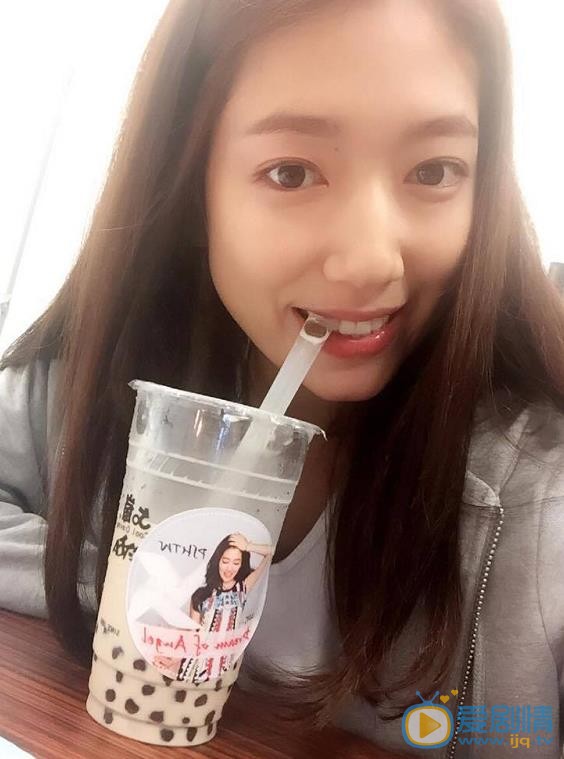 阿尔罕布拉宫的回忆郑熙珠是谁扮演的？阿尔罕布拉宫的回忆郑熙珠扮演者朴信惠个人资料、写真及生活照欣赏