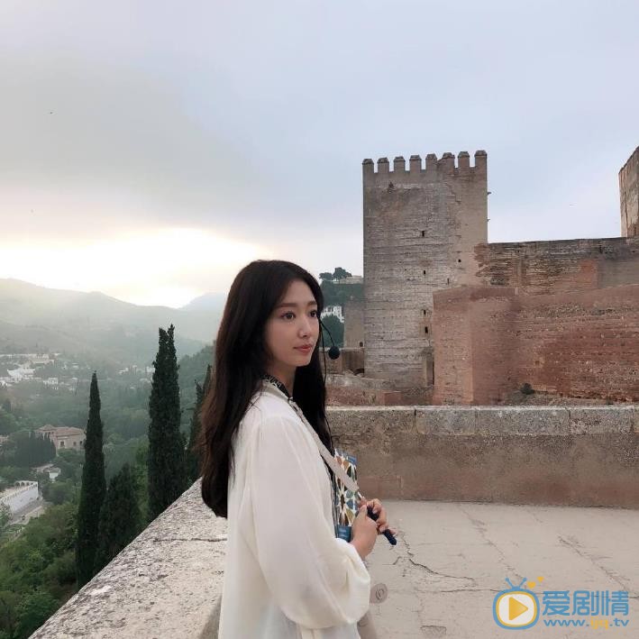 阿尔罕布拉宫的回忆郑熙珠是谁扮演的？阿尔罕布拉宫的回忆郑熙珠扮演者朴信惠个人资料、写真及生活照欣赏