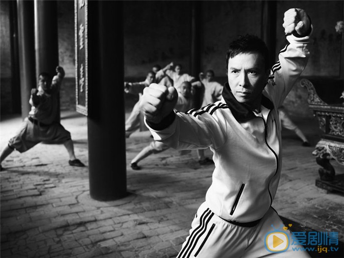 一个人的武林简介 一个人的武林高清剧照
