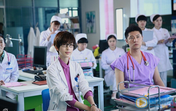 《青年医生》剧照