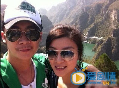 曹征结婚了吗？曹征老婆是谁？曹征老婆宋茶茶及儿子照片