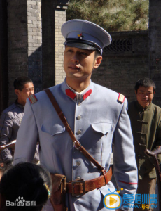 碧血书香梦沈碧云和万成军是什么关系？碧血书香梦沈碧云为何一直帮助万成军？