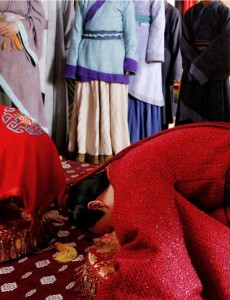 大汉情缘之云中歌陈晓面带笑容大婚照曝光