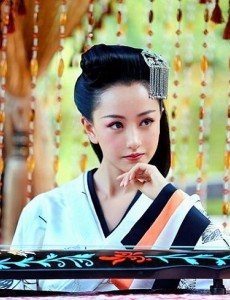 云中歌杨蓉湖上泛舟尽显东方古典（组图）