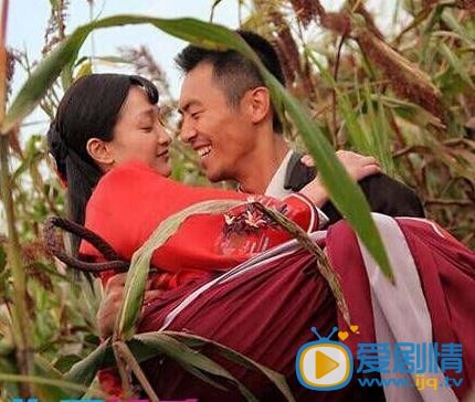 朱亚文吻戏床戏照