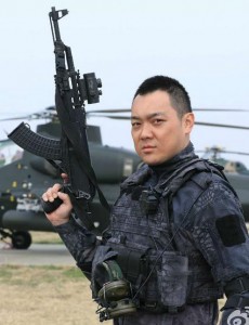 特种兵之霹雳火马路和王星谁的军衔高？马路为什么可以训斥王星？说说其中的原因？