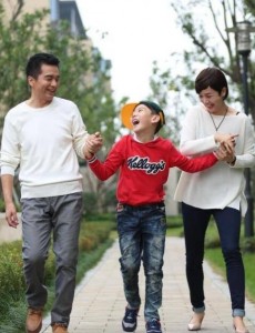 守婚如玉多多为什么要偷东西？多多偷东西的目的是什么？