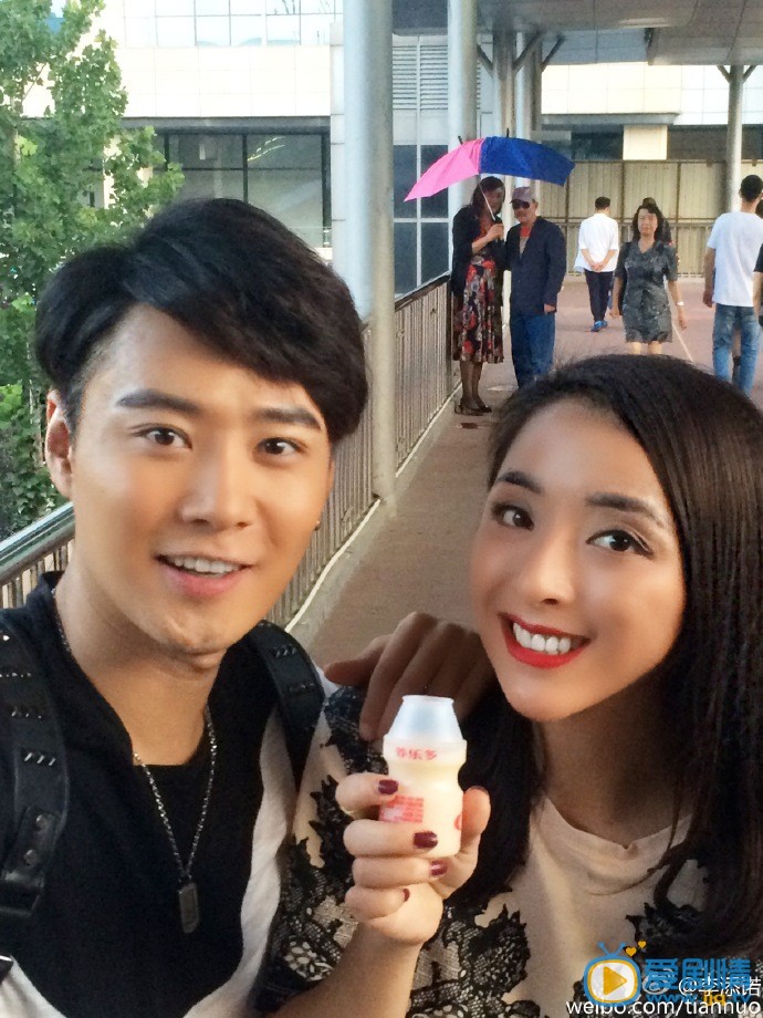 五鼠闹东京晏飞的真实面目是什么样的 晏飞是谁扮演的 晏飞个人资料