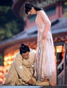 青丘狐传说热播 付辛博演绎王子服式暖心男友力