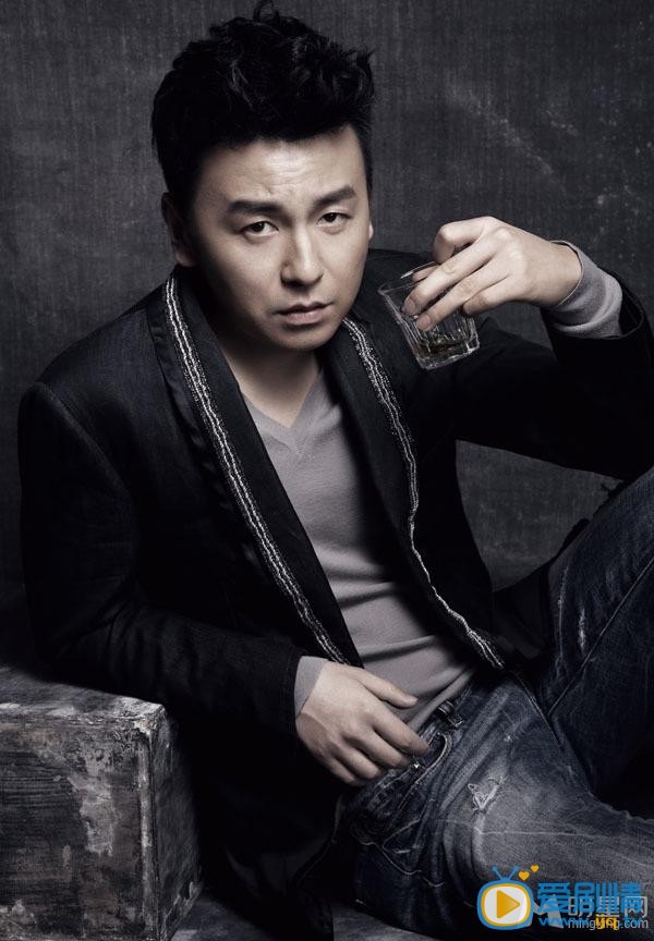 我的前半生陈俊生是谁演的？陈俊生扮演者雷佳音个人资料及生活写真照欣赏