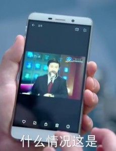 八一八翻译官中杨幂黄轩高伟光李溪芮周奇奇他们都用的什么牌子的手机？市场价是多少钱？
