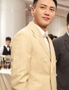 翻译官文晓华为什么不愿意揭露周南家暴的事实？周南性格扭曲分析