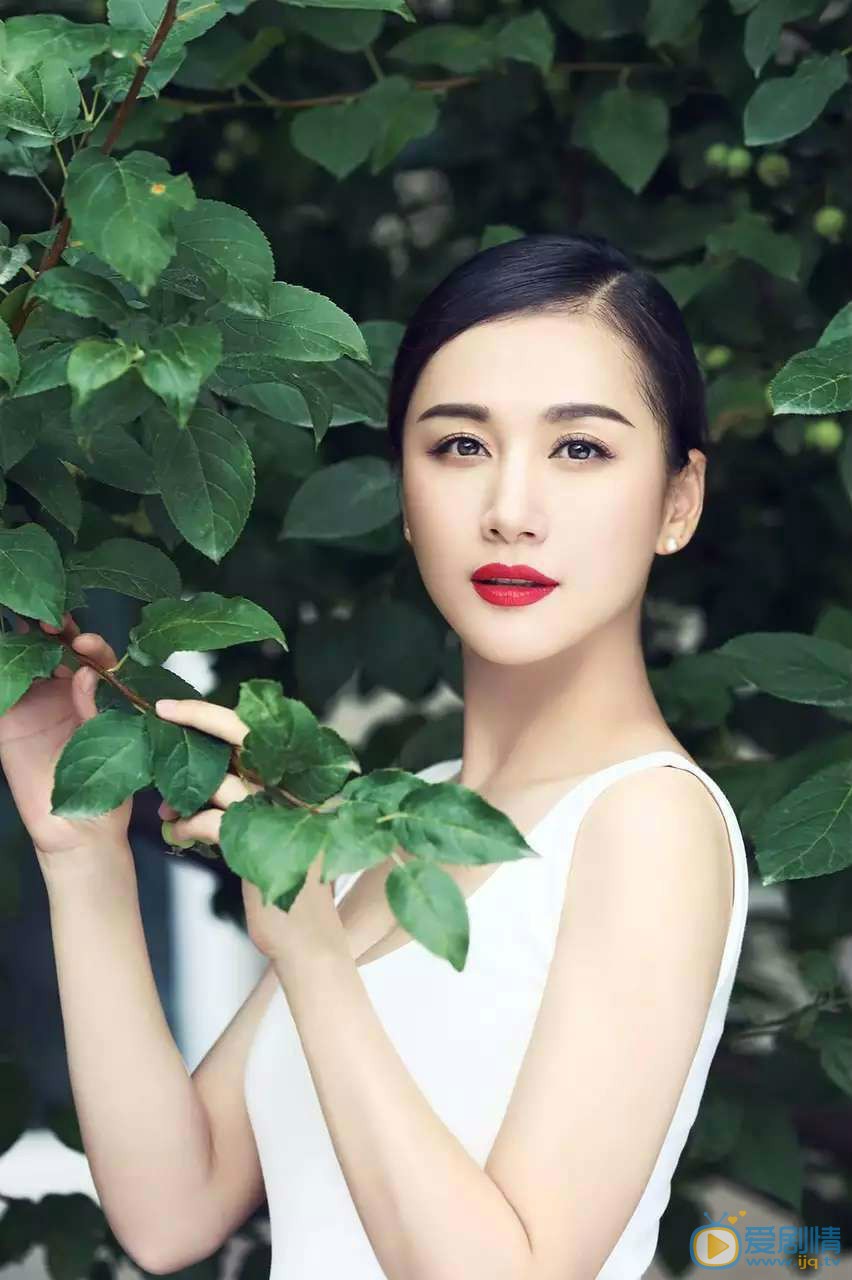 诛仙青云志小痴扮演者王婉娟写真及生活照欣赏