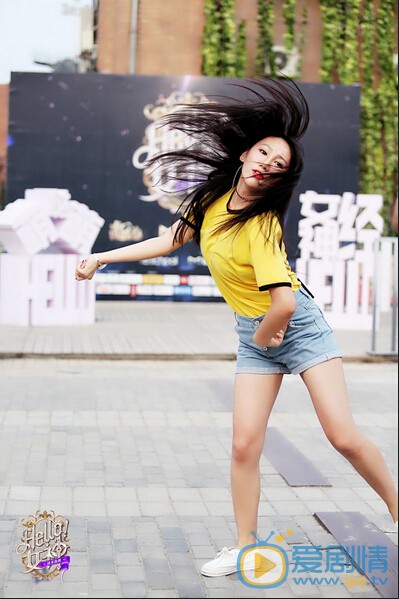 王思聪《hello 女神》节目照