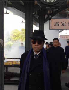 追击者傅云为什么假装不认识常平安？