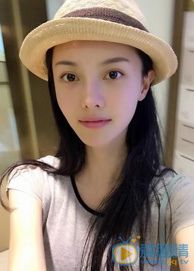 军师联盟司甄宓是谁扮演的？甄宓扮演者张芷溪个人资料、生活照及写真欣赏