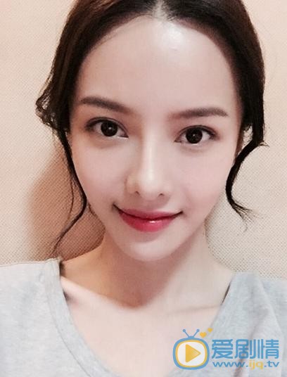 军师联盟司甄宓是谁扮演的？甄宓扮演者张芷溪个人资料、生活照及写真欣赏