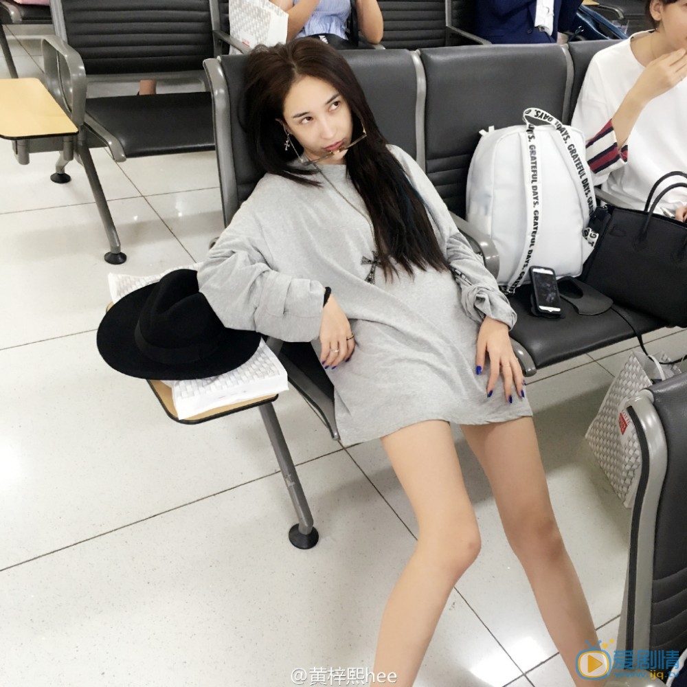 老九门莫测扮演者黄梓熙写真及生活照欣赏