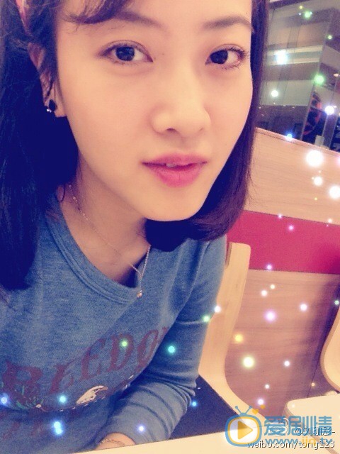 电视剧麻雀中柳美娜扮演者刘珈彤生活照