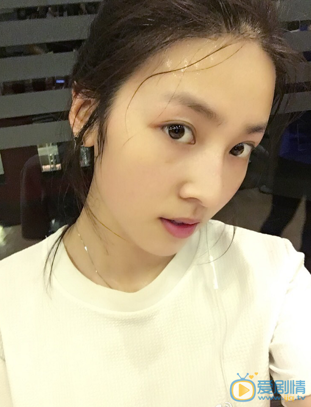  微微一笑很倾城孟逸然是谁扮演的？孟逸然扮演者马春瑞个人资料及写真生活照欣赏