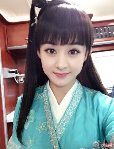 青云志盗取图纸和库银的凶手是谁？是碧瑶吗？目的是什么？