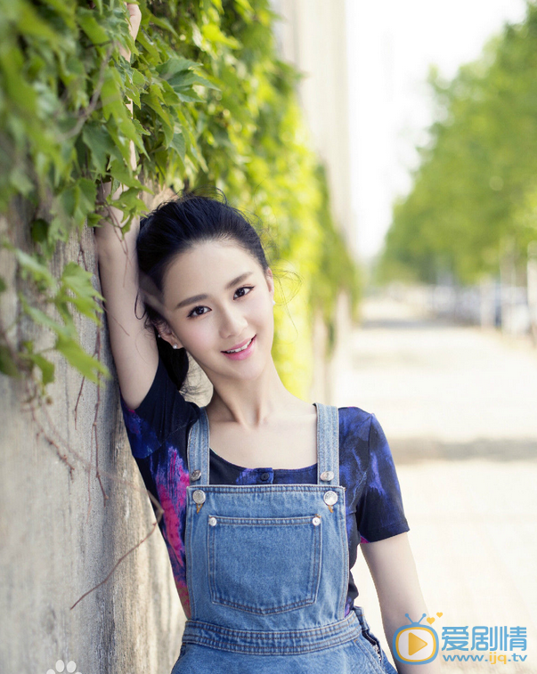  微微一笑很倾城小雨妖妖是谁演的？小雨妖妖扮演者刘颖伦个人资料及写真生活照欣赏