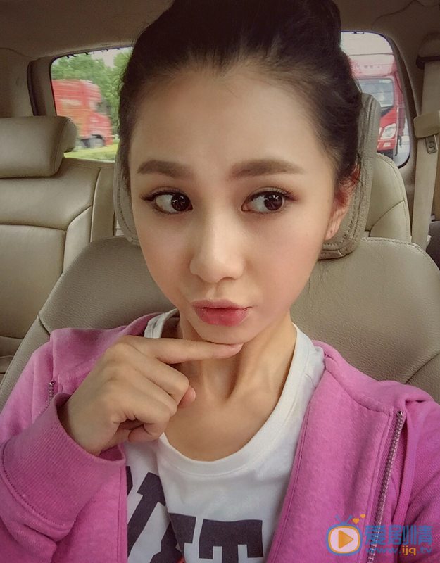  微微一笑很倾城小雨妖妖是谁演的？小雨妖妖扮演者刘颖伦个人资料及写真生活照欣赏