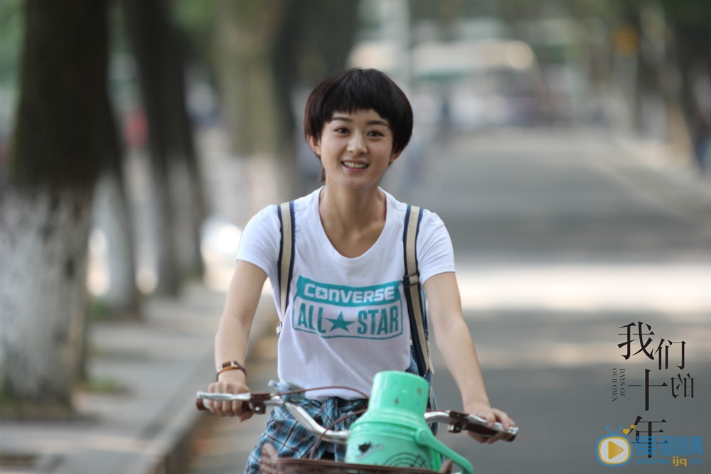 我们的十年赵丽颖演技被夸上天 为什么一上大银幕却招来那么多质疑声？