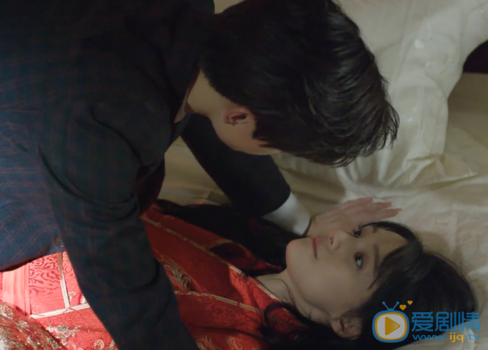 微微一笑很倾城大结局肖奈微微婚纱、嫁衣、洞房花烛、kiss剧照大盘点