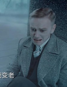 老九门裘德考怎么疯了？裘德考在矿山古墓看到了什么？裘德考疯癫的原因？