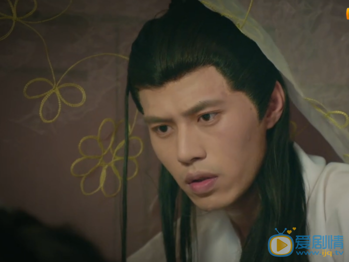  疯狂天后天后有多少男宠？天后为什么不能见天爵？