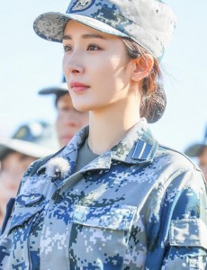 真正男子汉杨幂回应《真男》风波：每一滴汗水都是真的