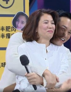 快乐大本营张智霖给袁咏仪情书内容是什么？张智霖给袁咏仪唱的歌是什么？