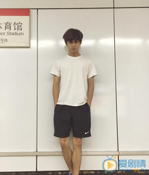 美人为馅穆方城（M）是谁扮演的？穆方城（M）扮演者赵弈钦个人资料、写真及生活照欣赏