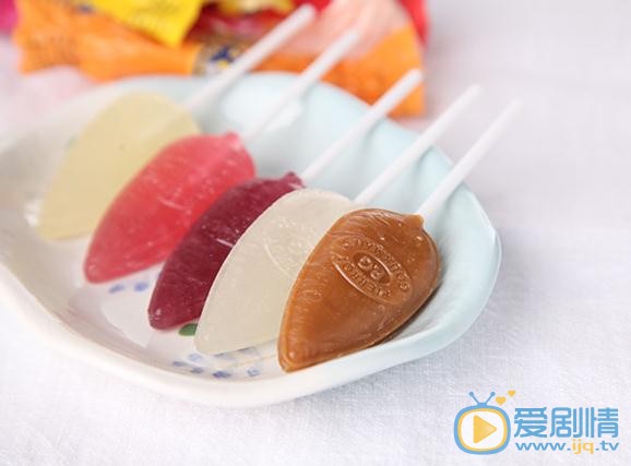 美人为馅白锦曦吃的什么牌子的棒棒糖?