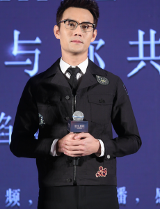 放弃我抓紧我将播 王凯爆料整部剧“海陆空三咚”全方位