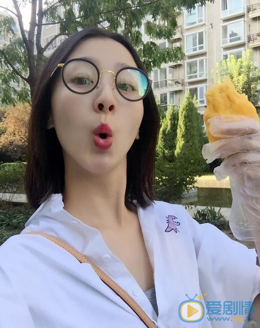 遇见爱情的利先生纪智珍是谁扮演的？纪智珍扮演者叶青个人资料、写真及生活照欣赏