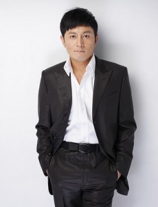 最后一张签证吕秘书是谁演的？吕秘书饰演者赵擎个人信息及生活照
