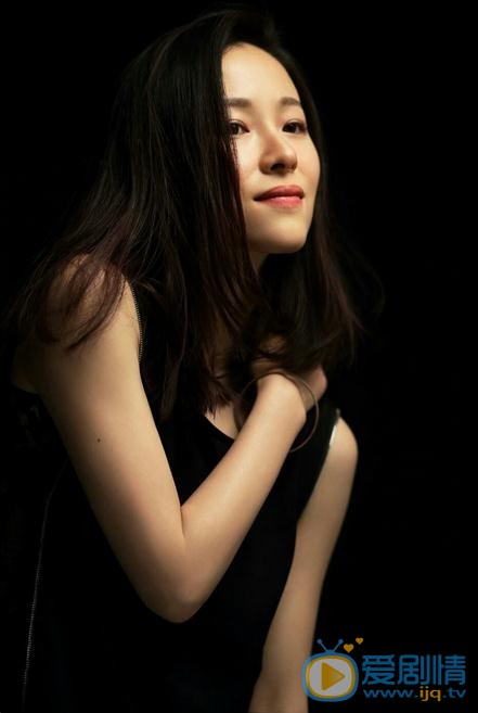 三个女人一台戏剧照
