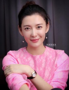 食在囧途美女拆蟹师冯静是谁？冯静个人资料介绍