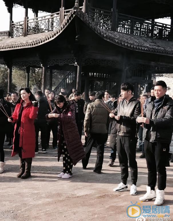 怒放的青春剧照