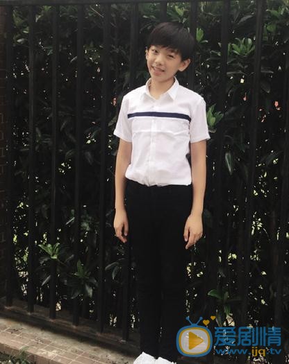 因为遇见你幼年李云恺是谁扮演的？幼年李云恺扮演者黄天崎个人资料及写真生活照欣赏