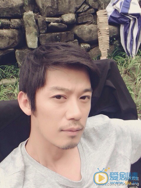 剃刀边缘松泽原治扮演者芦芳生海量生活照欣赏