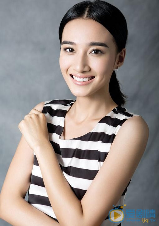 进击吧闪电白无双是谁扮演的？白无双扮演者冯文娟个人资料、写着及生活照欣赏